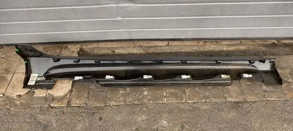 Volvo V40 Sill