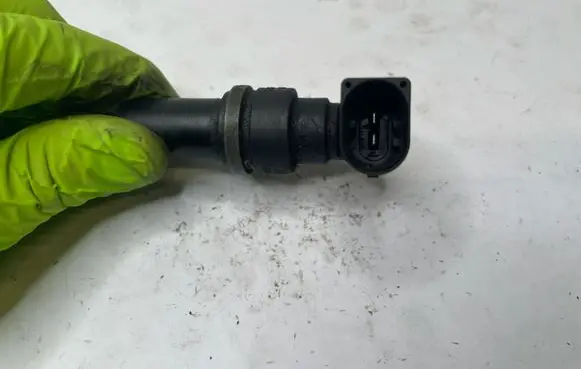 BMW 5 E39 Crankshaft position sensor 2247926