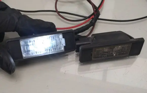 Peugeot RCZ Number plate light 9688349480