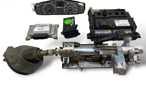 Engine ECU kit and lock set