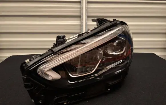 Mercedes-Benz C W206 Headlight/headlamp A2069066704