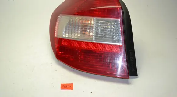 BMW 1 E81 E87 Rear/tail lights 6924501