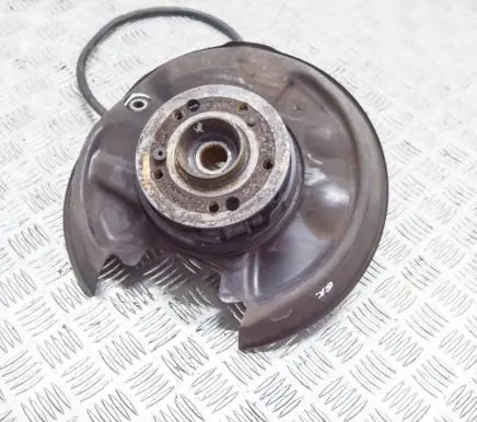 Mercedes-Benz SL R129 Rear wheel hub 2023509408 A2023509408