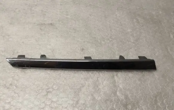 Mercedes-Benz B W245 Front grill A1698883085 196810012R