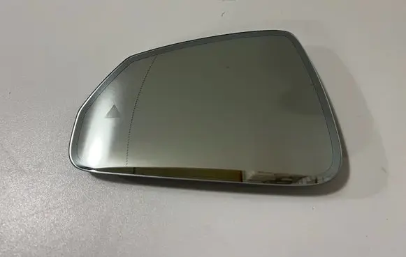 BMW X1 U11 Wing mirror glass 5A18095