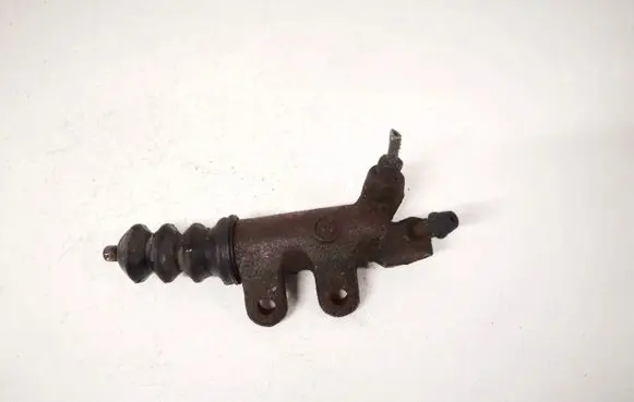 Toyota RAV 4 (XA30) Clutch master cylinder