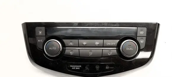 Nissan Qashqai Interior fan control switch 275004EA1A