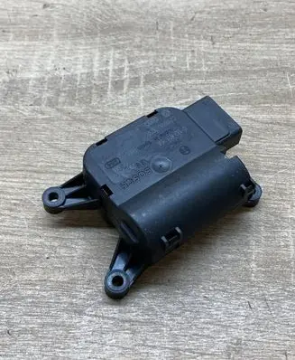 Seat Leon (1P) Air flap motor/actuator 4F0820511 0132801358