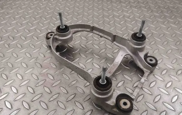 Hyundai Ioniq 5 A/C compressor mount bracket 97703CV200