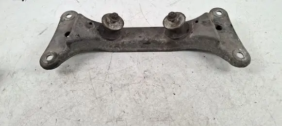 BMW 3 E90 E91 Gearbox mounting bracket 6778059