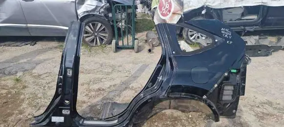 Honda CR-V Rear quarter panel 
