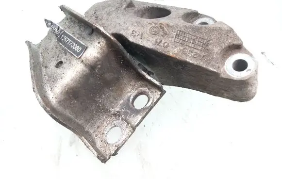 Peugeot Boxer Engine mount bracket 1367173080