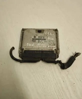 Volkswagen Polo III 6N 6N2 6NF Engine control unit/module 038906012CT 28SA4521 0281010377