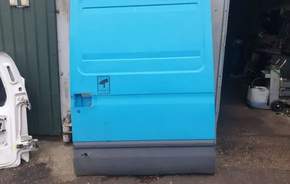 Iveco Daily 35 - 40.10 Side sliding door 3803523
