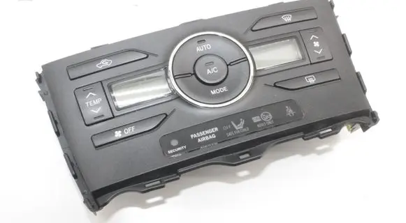 Toyota Auris 150 Interior fan control switch 5590002351