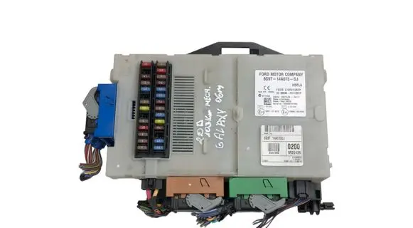 Ford Galaxy Fuse module 6G9T14A073DJ 28070405 3659AF01125TP