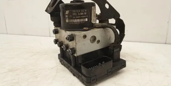 Seat Alhambra (Mk1) ABS Pump 7M3614111