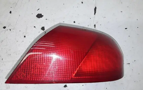 Alfa Romeo 166 Rear/tail lights e353940