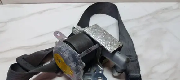 Toyota Prius (XW20) Front seatbelt 7L8230P 040405