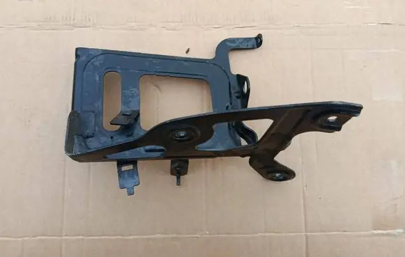 Skoda Superb B8 (3V) Radiator support slam panel bracket 3Q0121093F