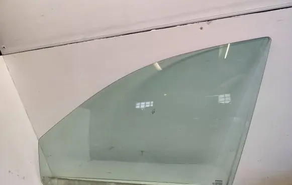 Volvo XC90 Front door window glass four-door DOT682M3240AS2 E000199 43R001582