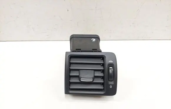 Volvo C30 Dashboard side air vent grill/cover trim 506001