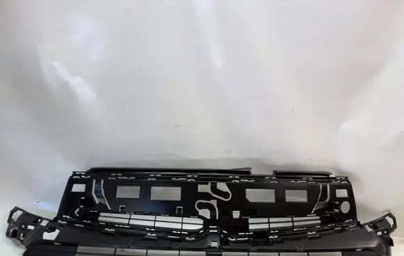 Opel Grandland X Front bumper upper radiator grill 9840788877 9840788677