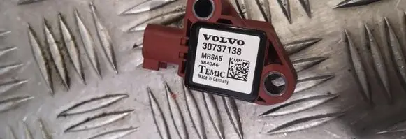Volvo V50 Airbag deployment crash/impact sensor 30737138