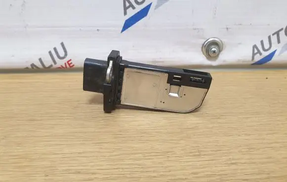 BMW 5 F10 F11 Mass air flow meter 7804150