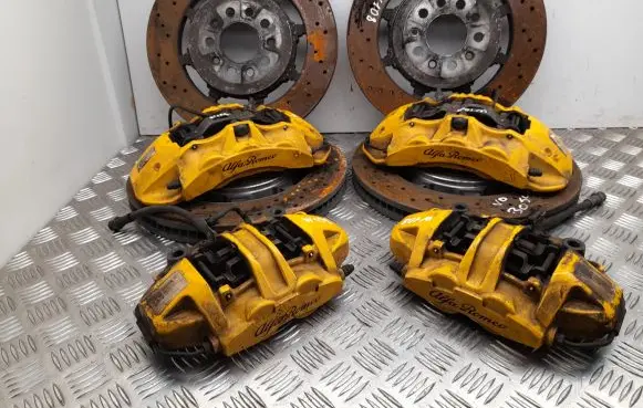 Alfa Romeo Stelvio Brake discs and calipers set 00505575160