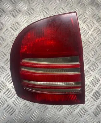Skoda Superb B5 (3U) Rear/tail lights 3U5945111 3U5945095
