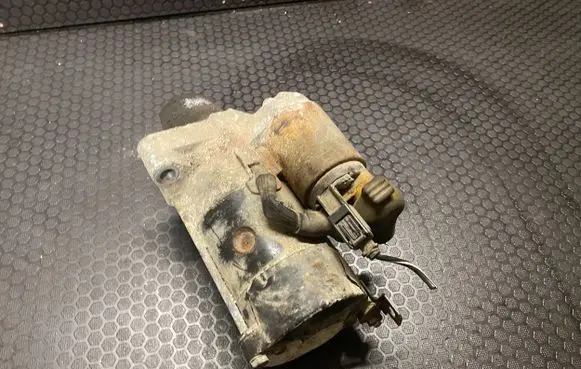Honda CR-V Starter motor MHG025 M002T85871