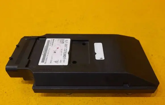Porsche Taycan 9J1 Air suspension control unit module (rear) 9J1907727E