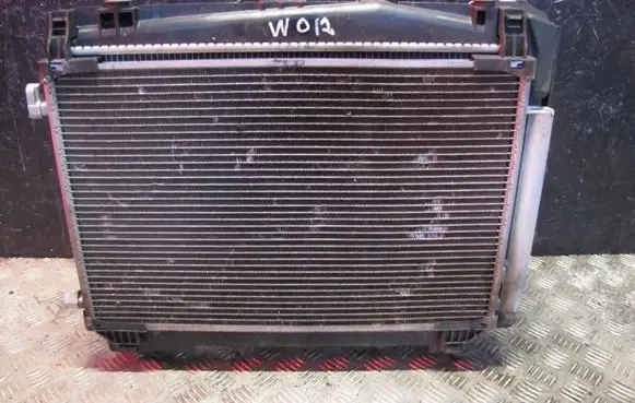Toyota Yaris Radiator set MF4221746373 RAD082