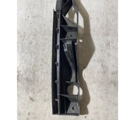 Volkswagen Touran I Front bumper mounting bracket 1T0807890