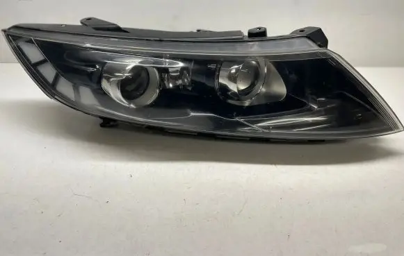 KIA Optima Headlight/headlamp 921022T421