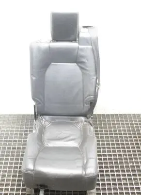 Land Rover Discovery 4 - LR4 Rear seat 