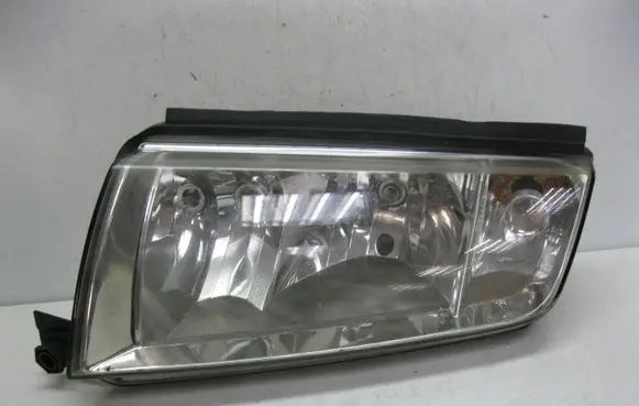Skoda Fabia Mk1 (6Y) Headlight/headlamp