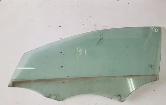 Mercedes-Benz A W176 Sliding door window/glass 