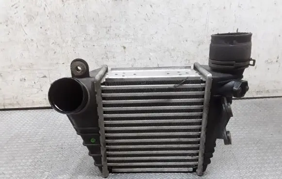Volkswagen Golf IV Intercooler radiator