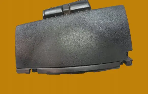 Peugeot Partner Glove box