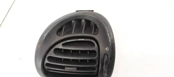 Citroen Xsara Picasso Dash center air vent grill 9631280177