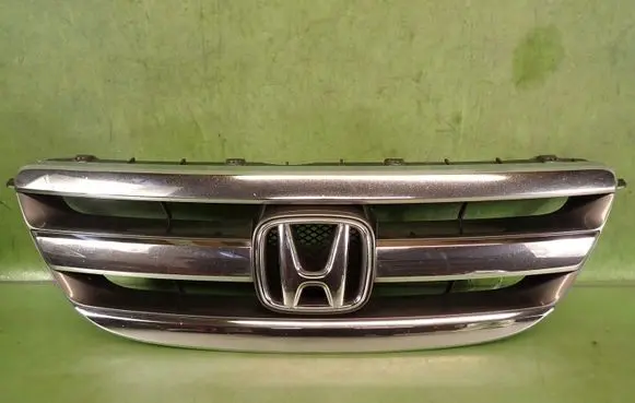 Honda HR-V Front bumper upper radiator grill
