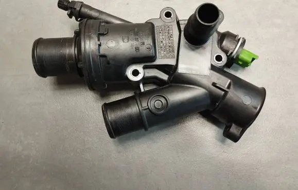 Peugeot 3008 I Thermostat housing 9803648780 77271 78590