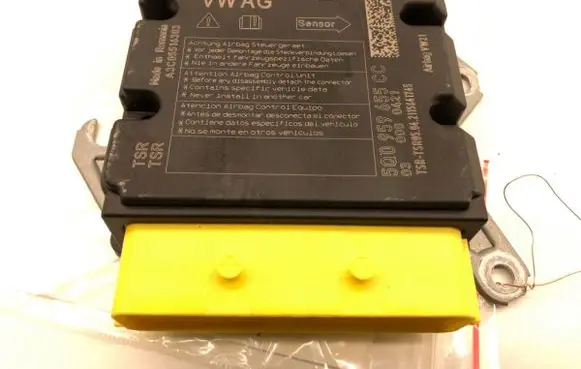 Audi Q3 F3 Airbag deployment crash/impact sensor 5Q0959655CC