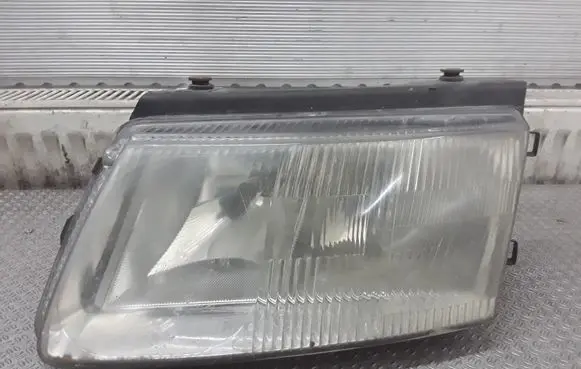 Volkswagen PASSAT B5 Headlight/headlamp 14869100