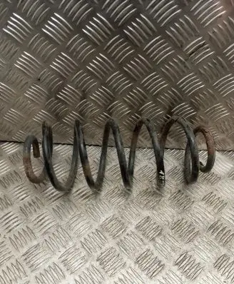 Toyota Yaris Rear coil spring