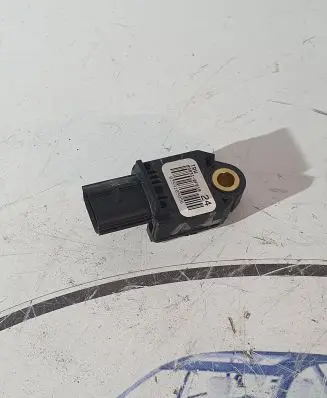 Toyota Verso Airbag deployment crash/impact sensor 898310F010 0359105056