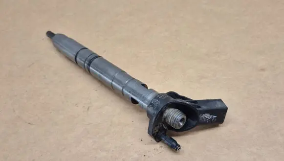 Fuel injector
