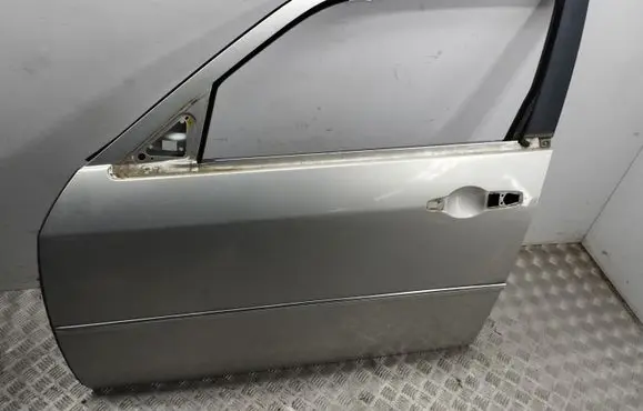 Chrysler 300 - 300C Front door